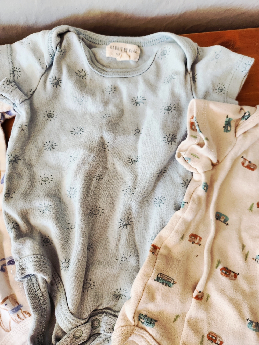 Carter's 3-6 Month Baby Lot - Cars, Weather, and Doggies - Picture 10 of 12